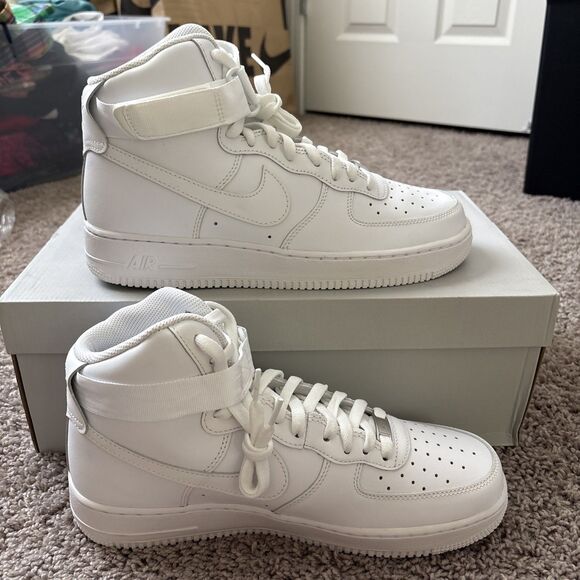 Nike Air Force 1 High '07 Triple White Sneakers CW2290-111 Men's Sizes 11 NEW - Picture 6 of 6